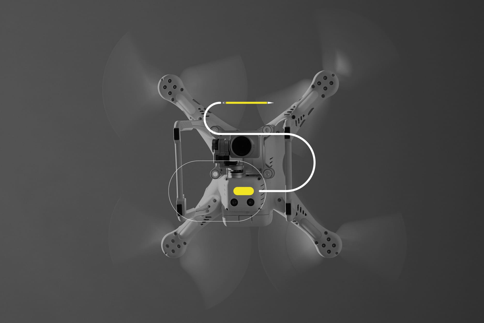 Drone professionale in volo per riprese aeree